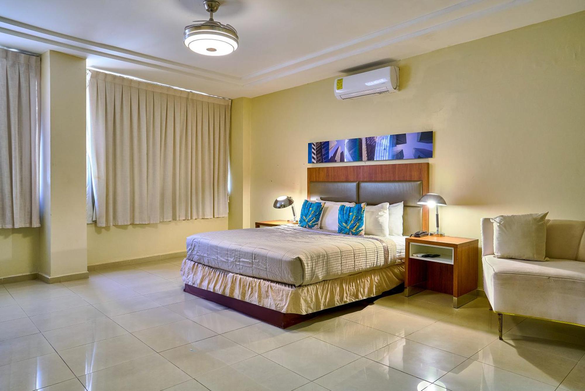 Hotel Libertad At Historic Main Street Santo Domingo Kültér fotó