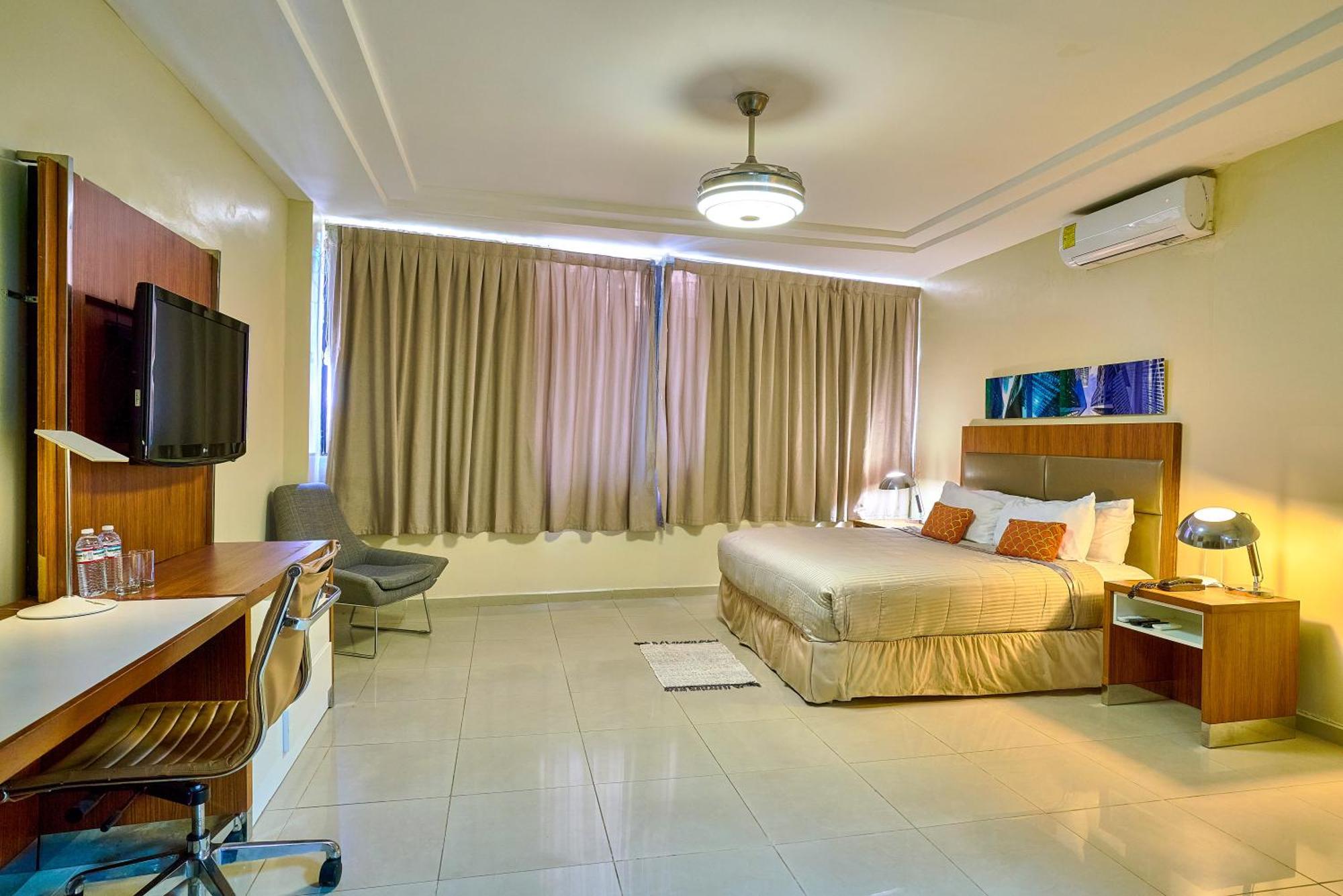 Hotel Libertad At Historic Main Street Santo Domingo Kültér fotó
